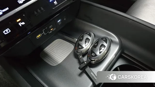 Hyundai Grandeur Hybrid (GN7) id 3007033 из Кореи 9