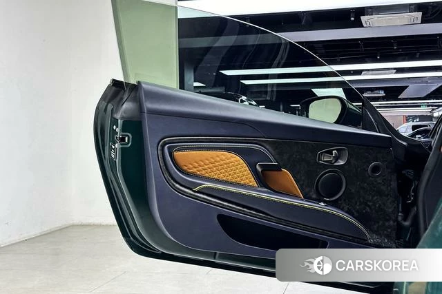Aston Martin DBS id 4239773 из Китая 9