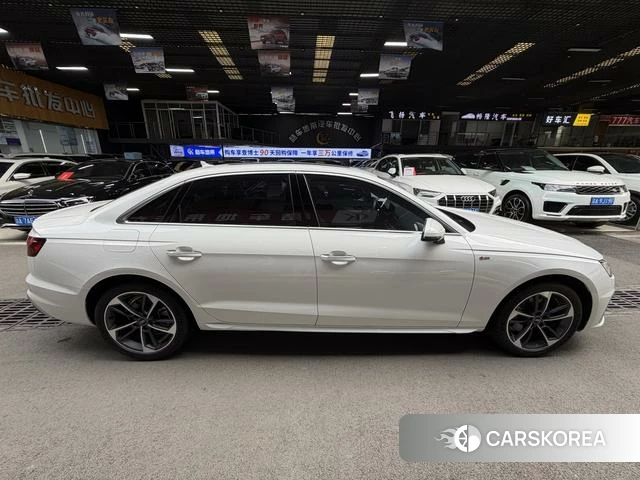Audi A4L id 4235003 из Китая 9