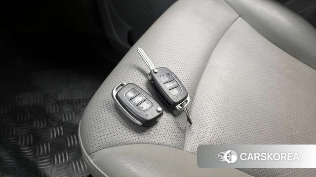 Hyundai The New Grand Starex id 3966610 из Кореи 9