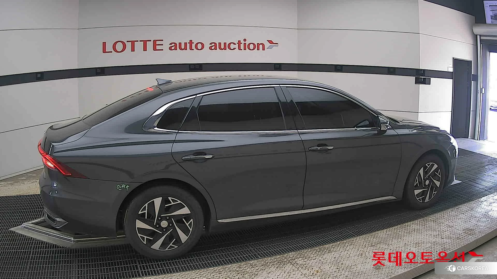 Hyundai Grandeur Hybrid id 4289304 из Кореи 9