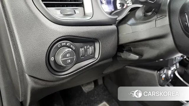 Jeep Renegade id 2964787 из Кореи 9