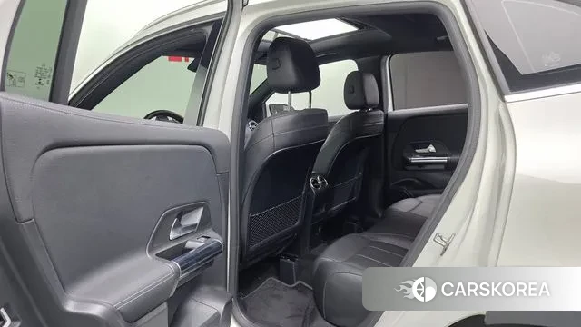 Mercedes-Benz GLA - Class H247 id 3033023 из Кореи 9