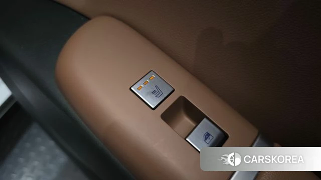 Hyundai Grandeur Hybrid (GN7) id 3792906 из Кореи 9