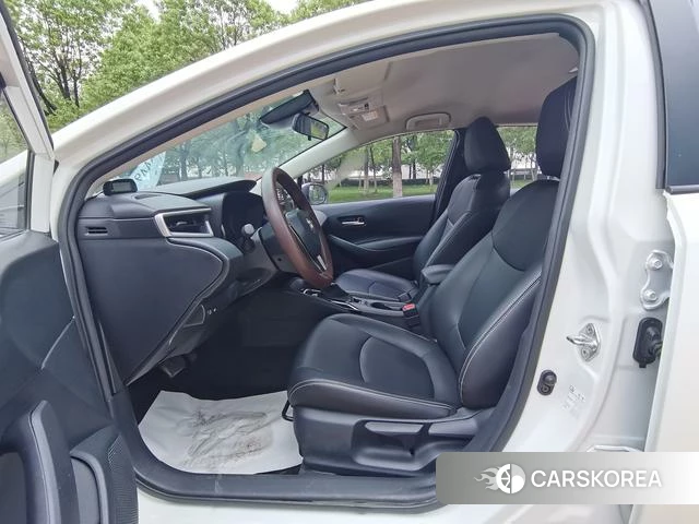 Toyota Corolla id 4368071 из Китая 9