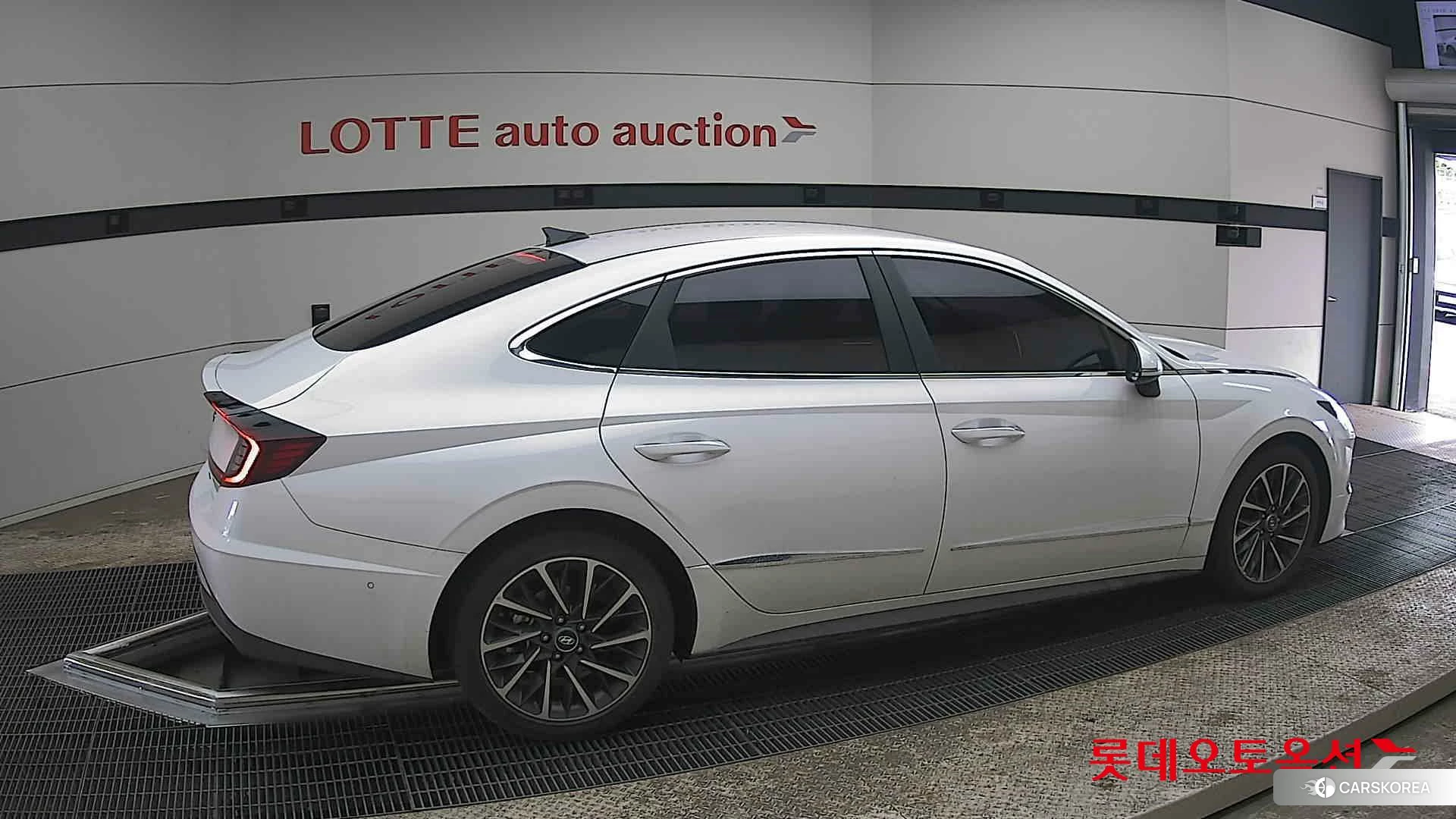 Hyundai Sonata id 3869304 из Кореи 9