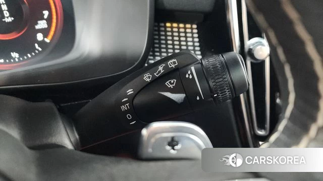 Volvo XC40 id 4020396 из Кореи 9