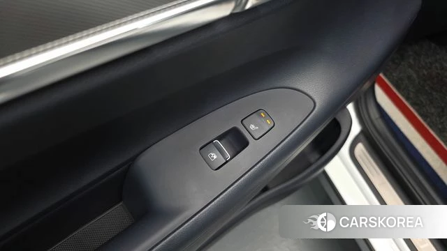 Hyundai The New Grandeur IG Hybrid id 4324260 из Кореи 9