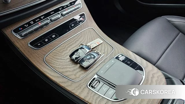 Mercedes-Benz E-Class W213 id 4848933 из Кореи 9