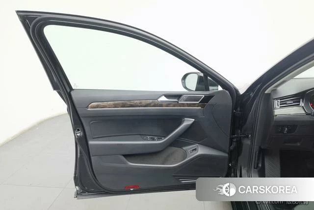 Volkswagen Magotan id 4210206 из Китая 9