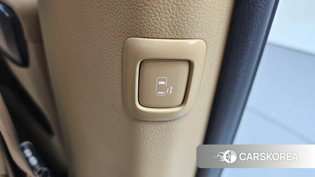 Kia All New Carnival id 4873655 из Кореи 9