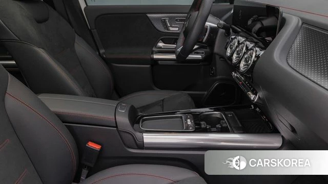 Mercedes-Benz EQA H243 id 4441649 из Кореи 9