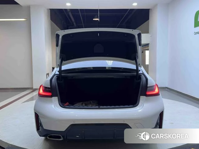 BMW 3 series id 4335975 из Китая 9