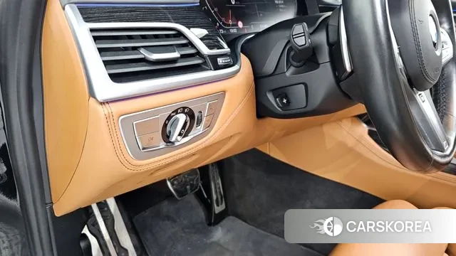 BMW 7 Series (G11) id 3422577 из Кореи 9