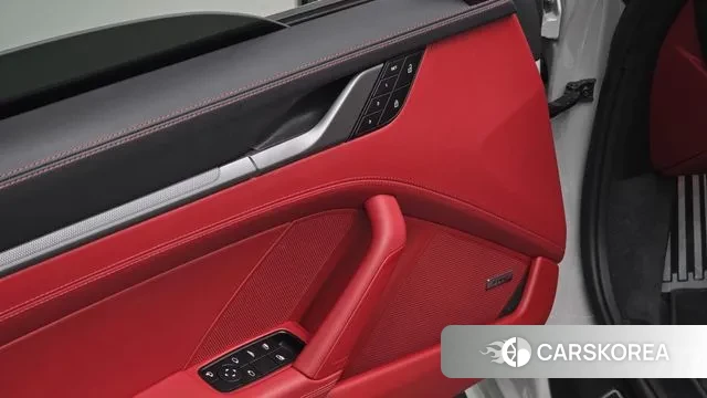 Porsche 911(992) id 3353618 из Кореи 9