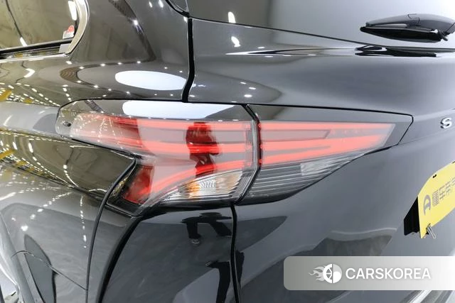 Toyota Saina id 4257545 из Китая 9