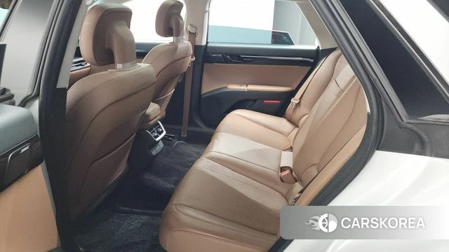 Hyundai Grandeur (GN7) id 3953513 из Кореи 9