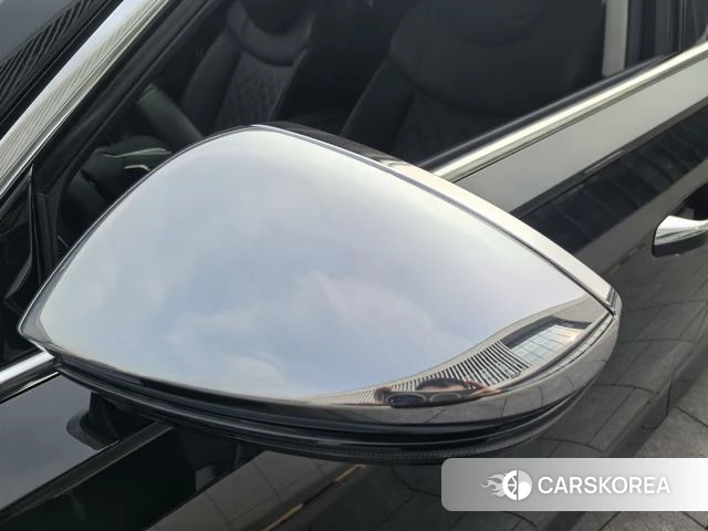 Audi A8 id 4261801 из Китая 9
