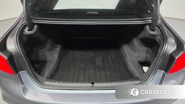 BMW 5 Series (G30) id 4310903 из Кореи 9
