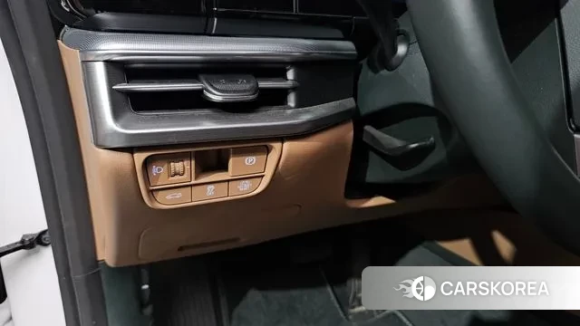 Hyundai Grandeur Hybrid (GN7) id 2984316 из Кореи 9