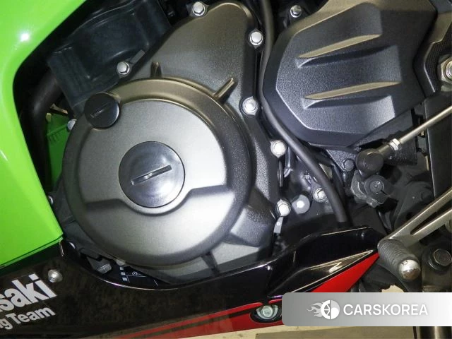 Kawasaki NINJA 400 id 3946857 из Японии 9
