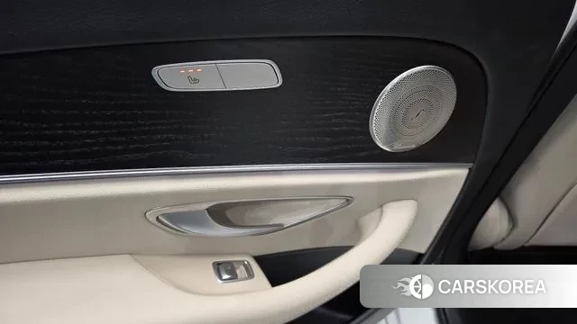 Mercedes-Benz E-Class W213 id 3696496 из Кореи 9