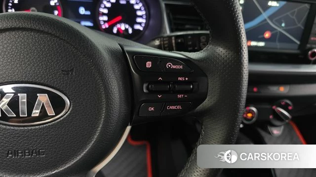 Kia Stonic id 4384790 из Кореи 9
