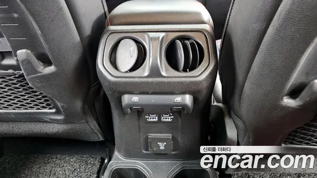 Jeep Gladiator (JT) id 2635739 из Кореи 9