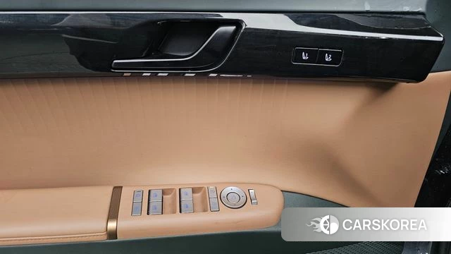 Hyundai Grandeur (GN7) id 4349626 из Кореи 9