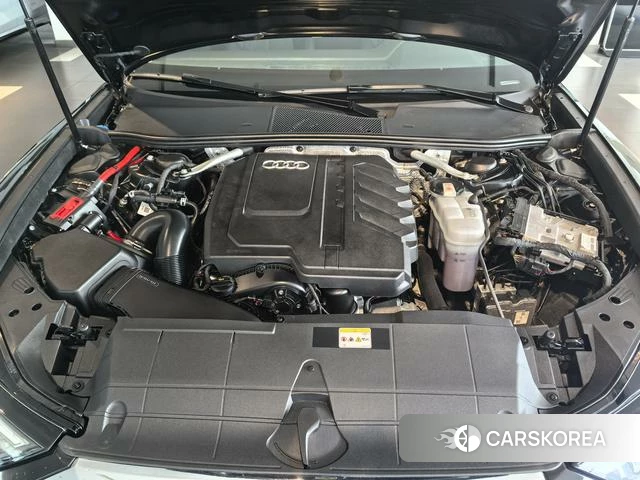 Audi A6L id 4341696 из Китая 9