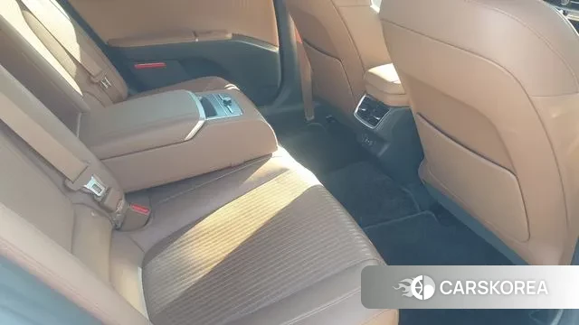 Hyundai Grandeur Hybrid (GN7) id 3544848 из Кореи 9