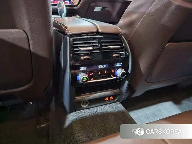 BMW 5 Series (G30) id 3607633 из Кореи 9