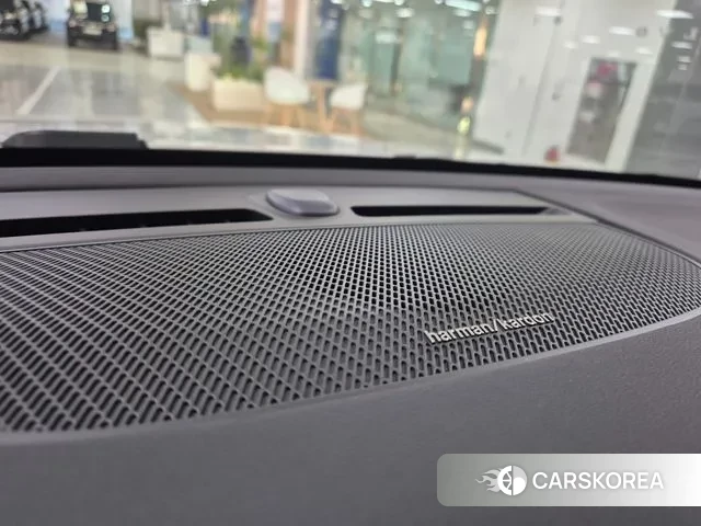 Volvo C40 Richards id 3327377 из Кореи 9