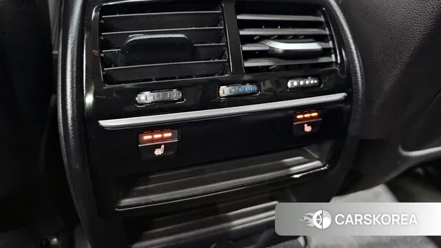 BMW 5 Series (G30) id 3485093 из Кореи 9