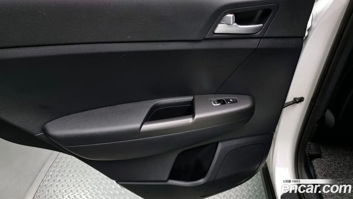 Kia Sportage The Bold id 1817273 из Кореи 9