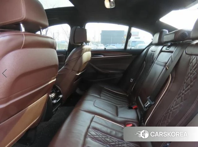 BMW 5 Series (G30) id 3844426 из Кореи 9