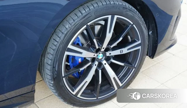 BMW 5 Series (G60) id 3436789 из Кореи 9