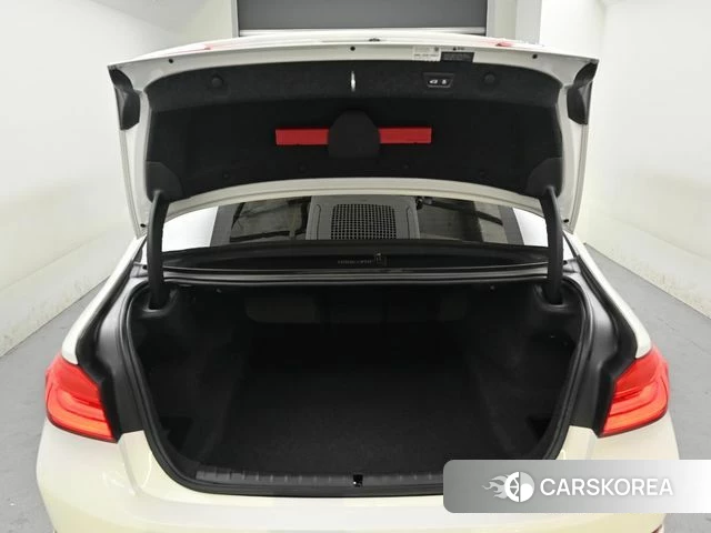 BMW 5 Series (G30) id 4224914 из Кореи 9