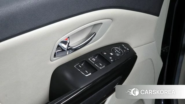 Kia The New Carnival id 3853979 из Кореи 9