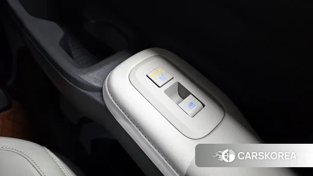 Hyundai Santa Fe (MX5) id 3026695 из Кореи 9