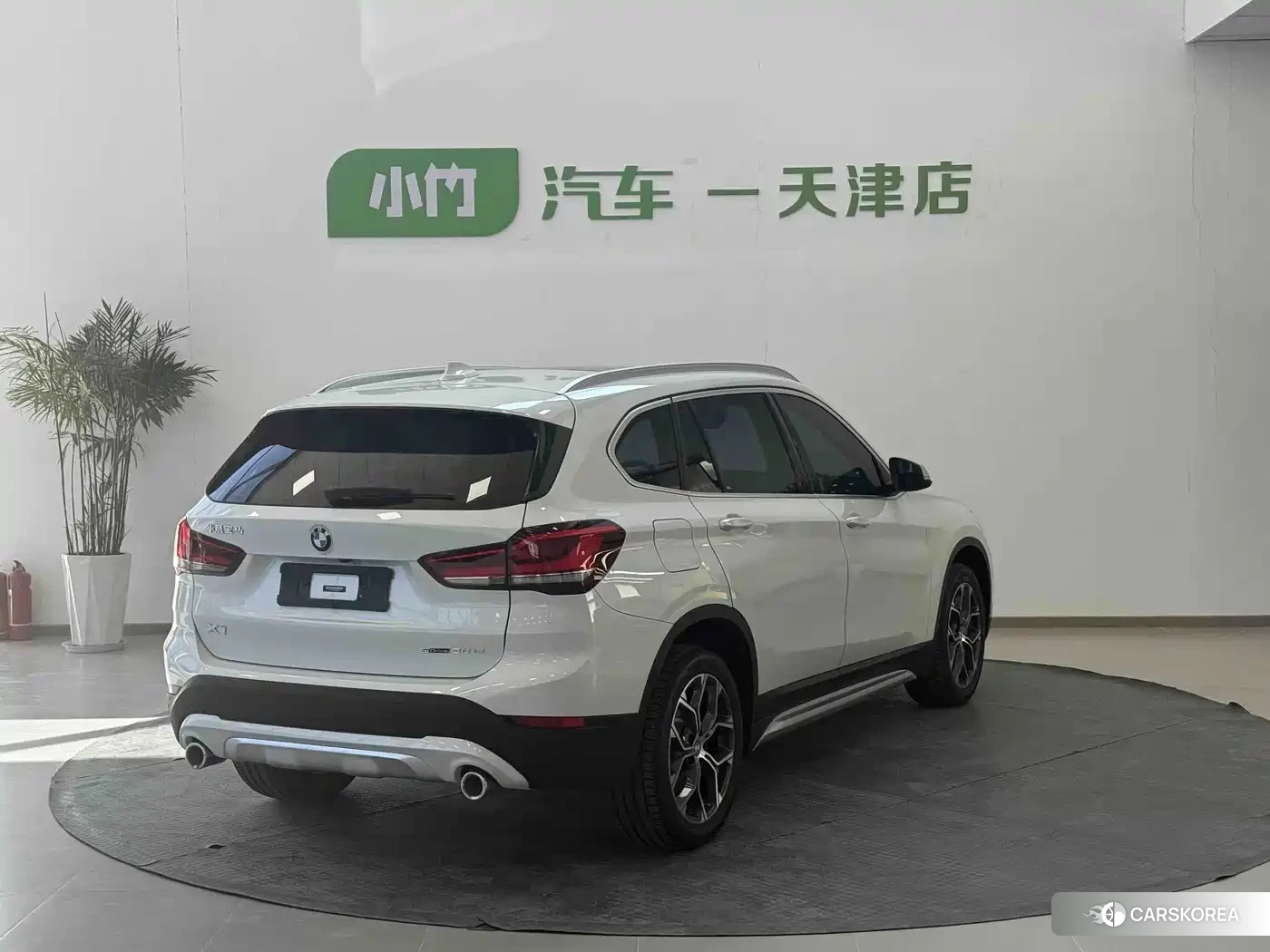BMW X1 id 4685937 из Китая 9