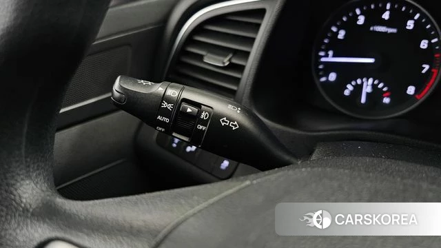 Hyundai Avante AD id 3937065 из Кореи 9