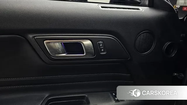 Ford Mustang id 3741590 из Кореи 9