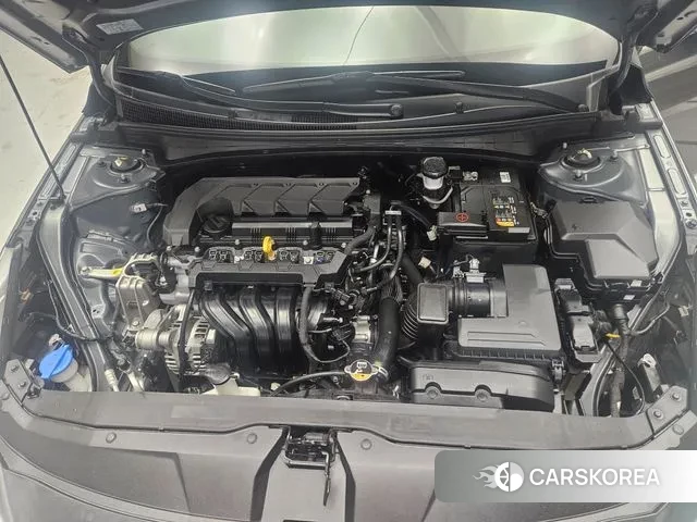 Hyundai Avante (CN7) id 3379167 из Кореи 9