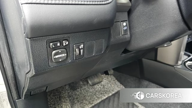 Toyota RAV4 id 4508415 из Кореи 9