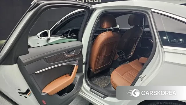 Audi A6 (C8) id 3012806 из Кореи 9