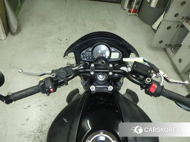 Suzuki GLADIUS 400 id 3947119 из Японии 9