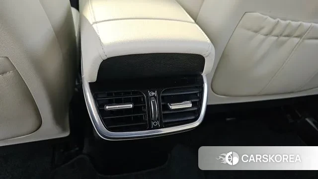 Hyundai The New Grandeur IG Hybrid id 3587012 из Кореи 9