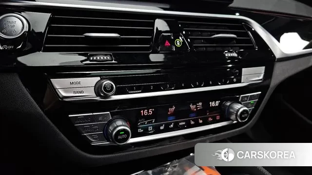 BMW 5 Series (G30) id 3027203 из Кореи 9