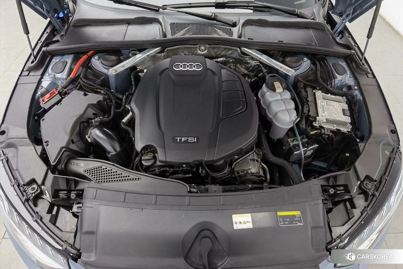Audi A4L id 4426715 из Китая 9